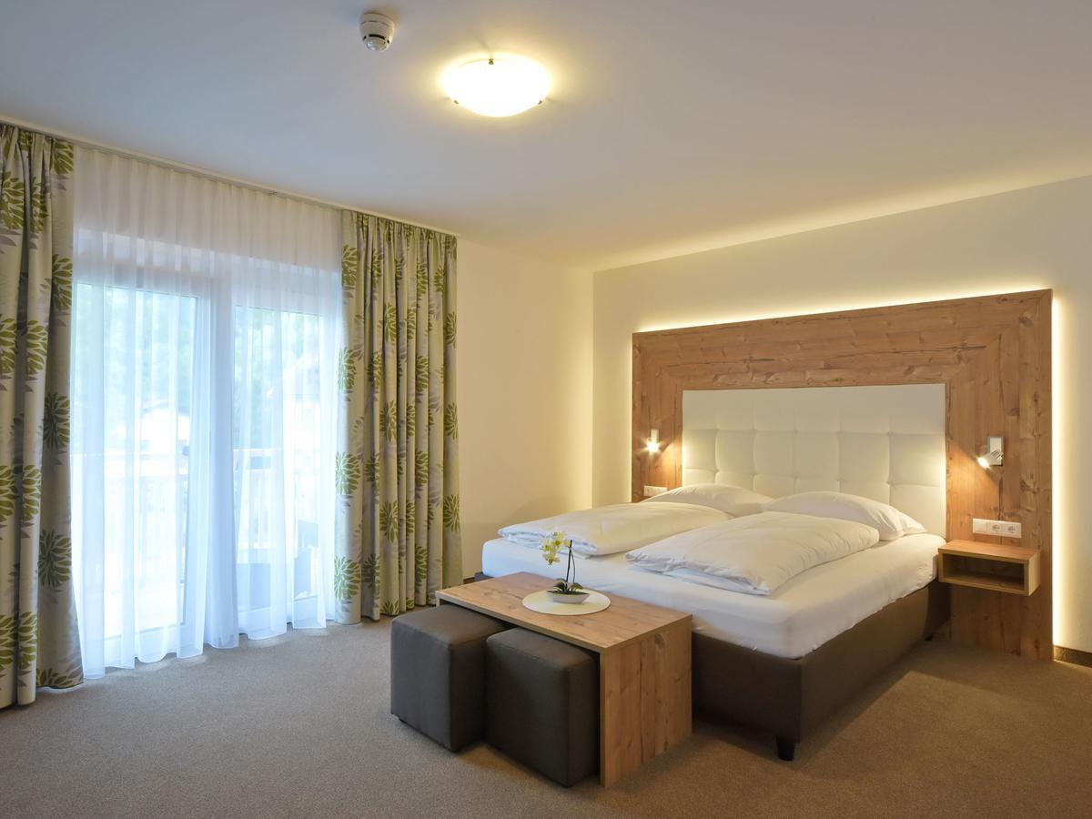 Hotel Berghof มิลชตัทท์ ภายนอก รูปภาพ