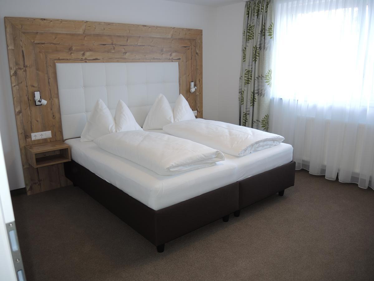Hotel Berghof มิลชตัทท์ ภายนอก รูปภาพ